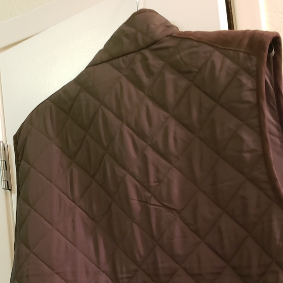 SALE! Quilted Vest Classic Fit Olive Color - Picture 5 of 5